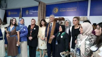 Ticaret Bakani Omer Bolat 2025 Turkiye Kooperatifler Fuarini Ziyaret Etti