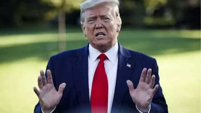 Trump Istihdam Verileri ve Faiz Politikalarini Elestirdi