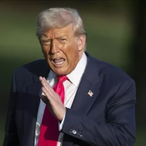 Trumptan Fed Baskani Powella cok sert sozler Cok aptal
