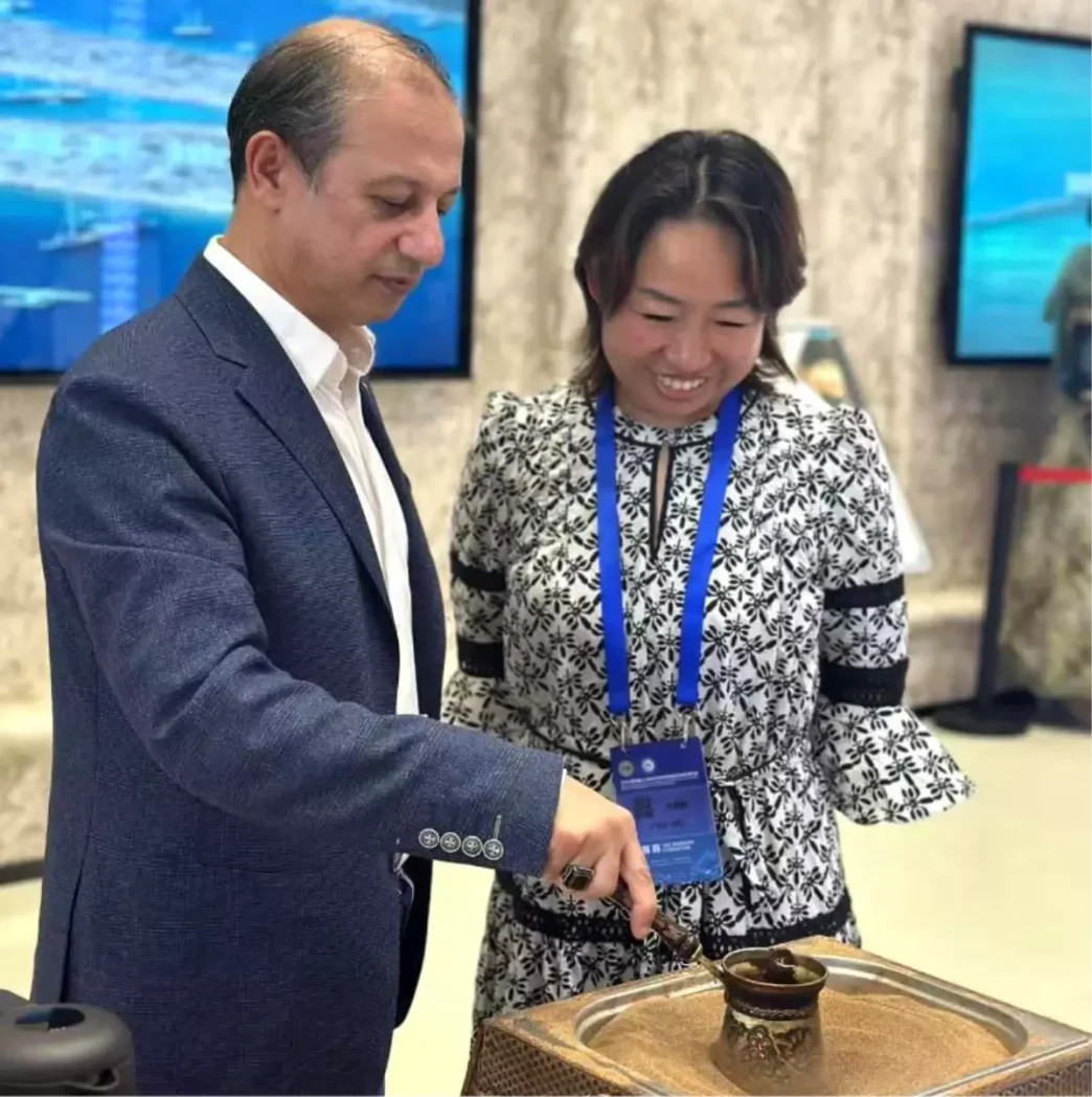 Turk Girisimci Qingdaoda Kulturel ve Ticari Isbirligi Sagliyor