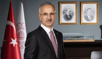 Turkiye ile Suriye Arasinda Aktarmasiz Kara Yolu Tasimaciligi Yeniden Basladi
