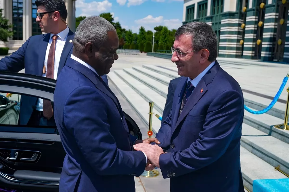 Turkiye ve Kongo Arasindaki Is Birligi Gelisiyor