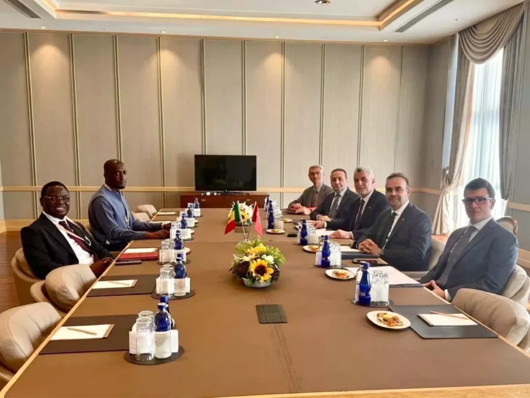 Turkiye ve Senegalden Ticaret ve Yatirim Isbirligi Mesaji
