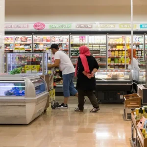 Uc harfli zincir marketlerde satilan sut markasina sorusturma