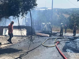 Umraniyede Komurlugunde Yangin Cikti Haberler
