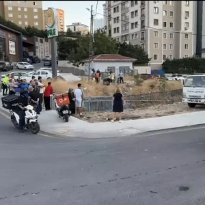 Umraniyede Trafik Kazasi Bir Arac Dere Yatagina Dustu