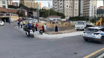 Umraniyede Trafik Kazasi Bir Arac Dere Yatagina Dustu