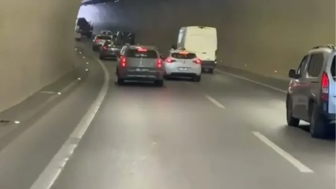 Umraniyede Yol Verme Tartismasi Kavga ile Sonuclandi