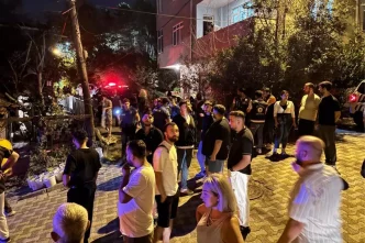 Umraniyede esini sokak ortasinda satirla olduren supheli yakalandi