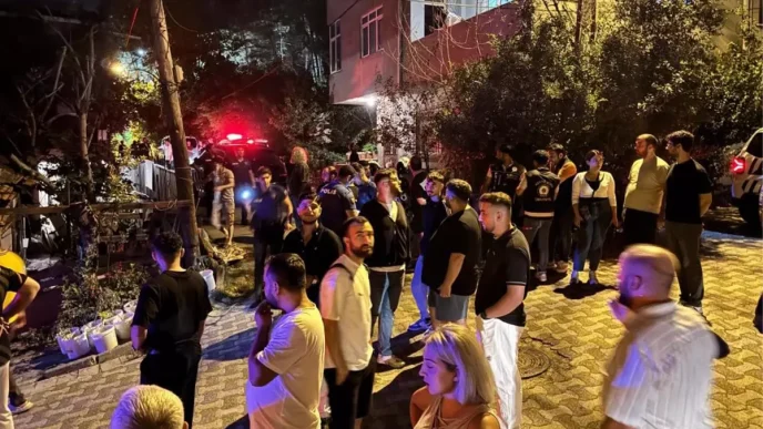 Umraniyede esini sokak ortasinda satirla olduren supheli yakalandi
