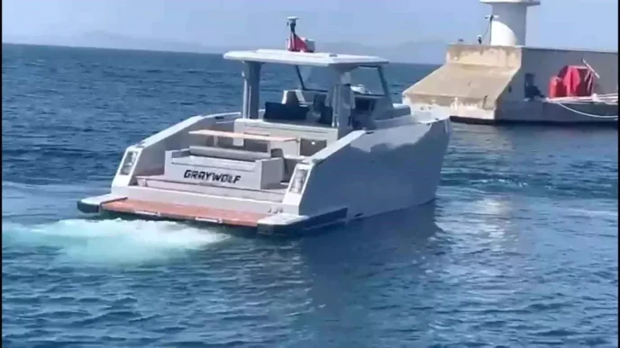 Unlu Is Adami Halit Yukayin Teknesi Parcalanmis Halde Bulundu