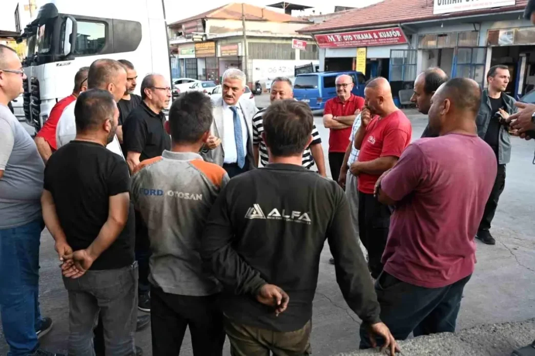 Vali Mehmet Makas Kirikkale Sanayi Sitesi esnaflarini ziyaret etti