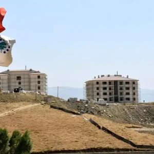 Yuksekovada Yeni TOKI Konut Projeleri Devam Ediyor