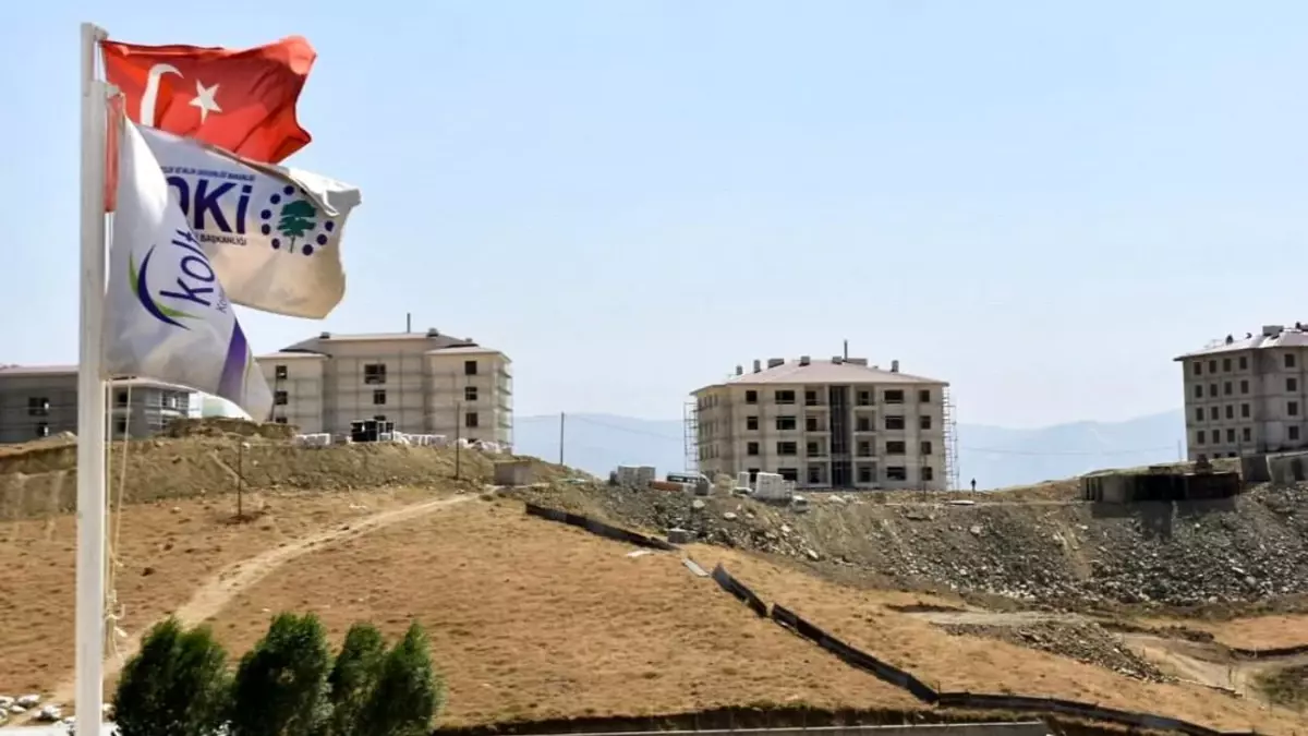 Yuksekovada Yeni TOKI Konut Projeleri Devam Ediyor