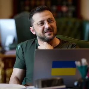 Zelenskiy ve Trump Savasin Sona Ermesi Icin Gorustu