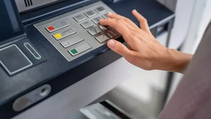 bankalarda yeni donem atm den para yatirma 18929794 3270 amp