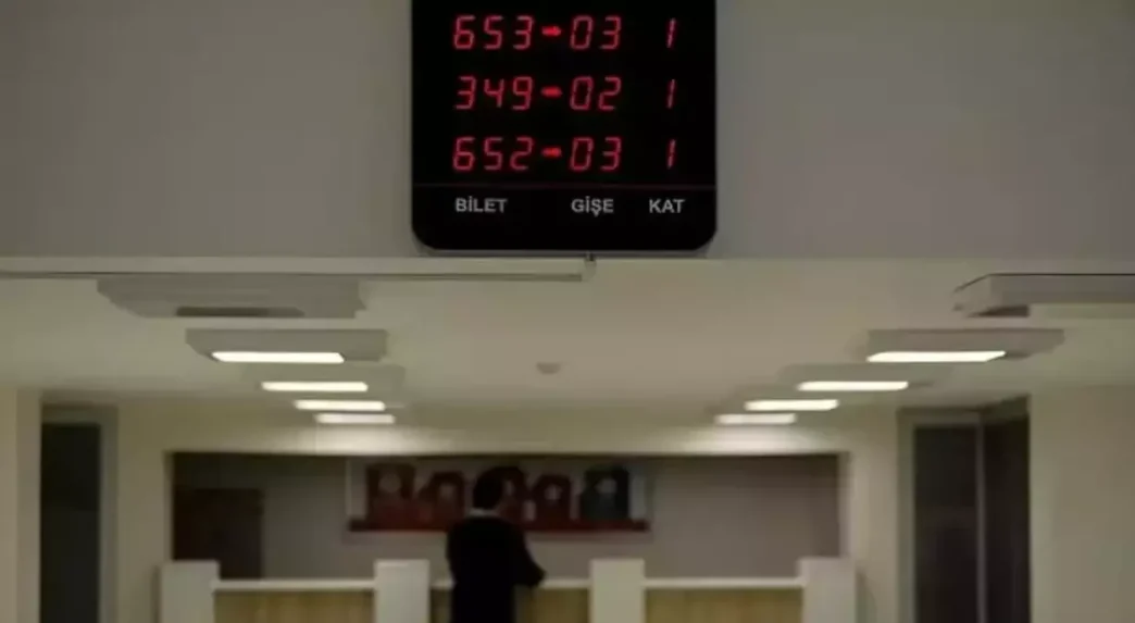 cumartesi gunu bankalar acik mi is bankasi 18906633 2614 amp