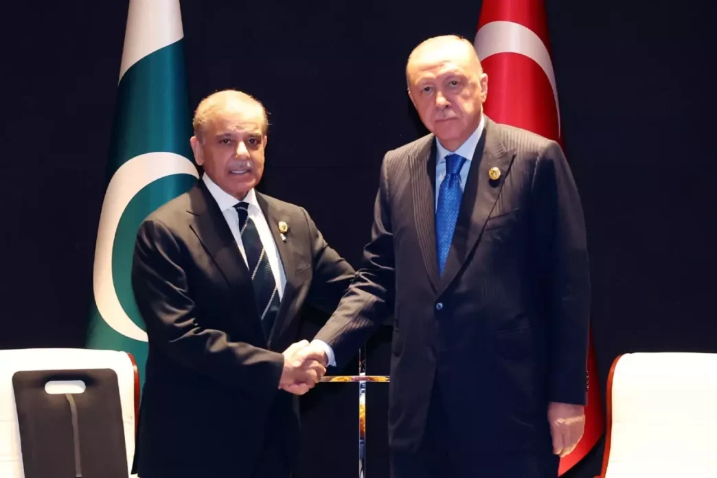 cumhurbaskani erdogan cin de pakistan basbakani 18999396 7267 amp