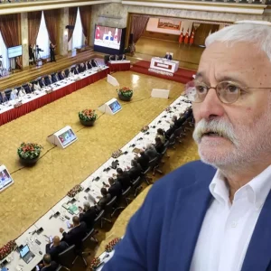 dem parti nin komisyon uyesi saruhan oluc tan ilk 18917097 9184 amp