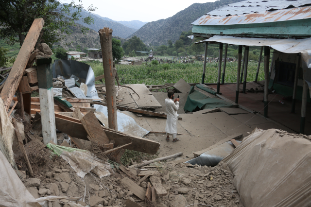 1400'den fazla can kaybı yaşanan Afganistan'da bir deprem daha