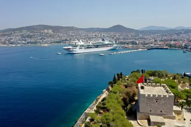 Emeklilerin yeni rotası belli oldu: Akın akın bu 3 ilçeye göç ediyorlar