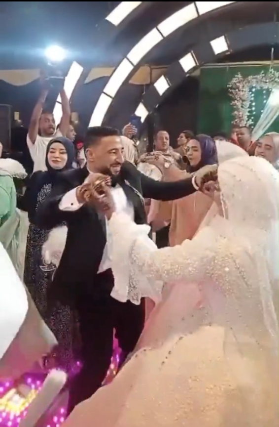 Damat, düğününde gelinle dans ederken kalp krizi geçirip hayatını kaybetti