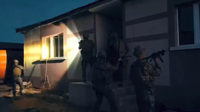 49 Ilde Mali Suc Orgutlerine Operasyon 115 Supheli Yakalandi
