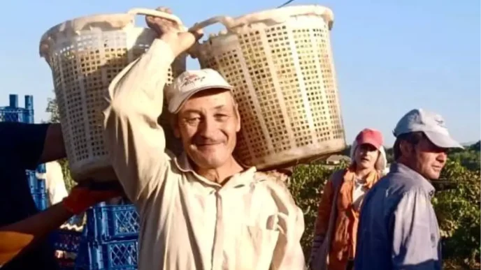 62 Yasindaki Ali Gubur Caliskanligiyla Genclere Ornek Oluyor