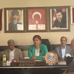 AK Parti Diyarbakir Milletvekili Suna Kepolu Ataman Cermikte ziyaretlerde bulundu