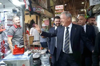 AK Parti Kayseri Il Teskilatindan Kapali Carsi Esnafina Ziyaret