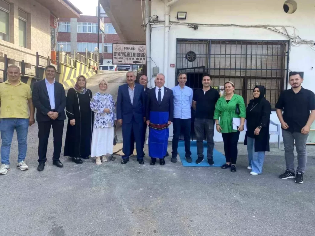 AK Parti Milletvekilleri Turkiye Yuzyili Bulusmalarinda Vatandaslarla Bulustu