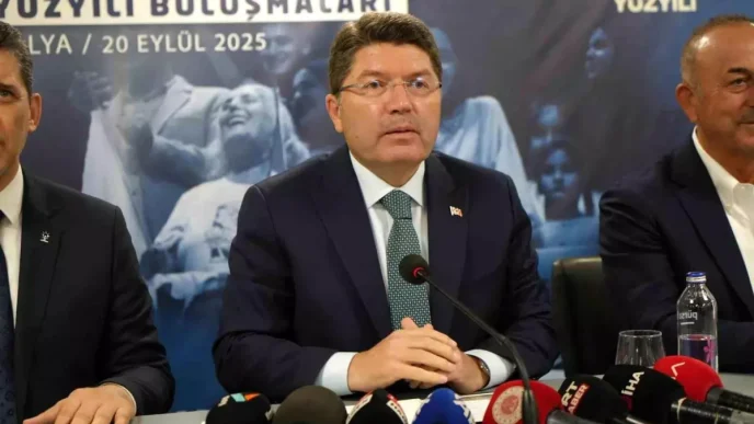Adalet Bakani Tunc Bugunku yargi darbeciye vesayetciye gecit vermiyor