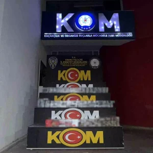 Adanada 4 Bin Paket Kacak Sigara Ele Gecirildi 3 Tutuklama