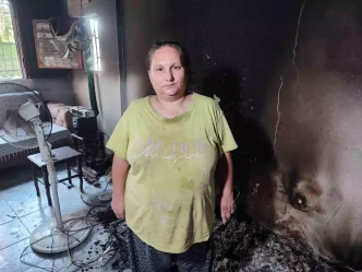 Adanada Yangin Magduru Anne Kiz Oto Yikamacida Yasamak Zorunda Kaldi