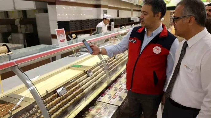Afyonkarahisarda Gida Guvenligi Icin Karekod Denetimleri Yapildi
