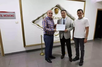 Afyonkarahisarda Hayvancilik Sektorune Hastaliktan Ari Sertifika Dagitimi Basladi