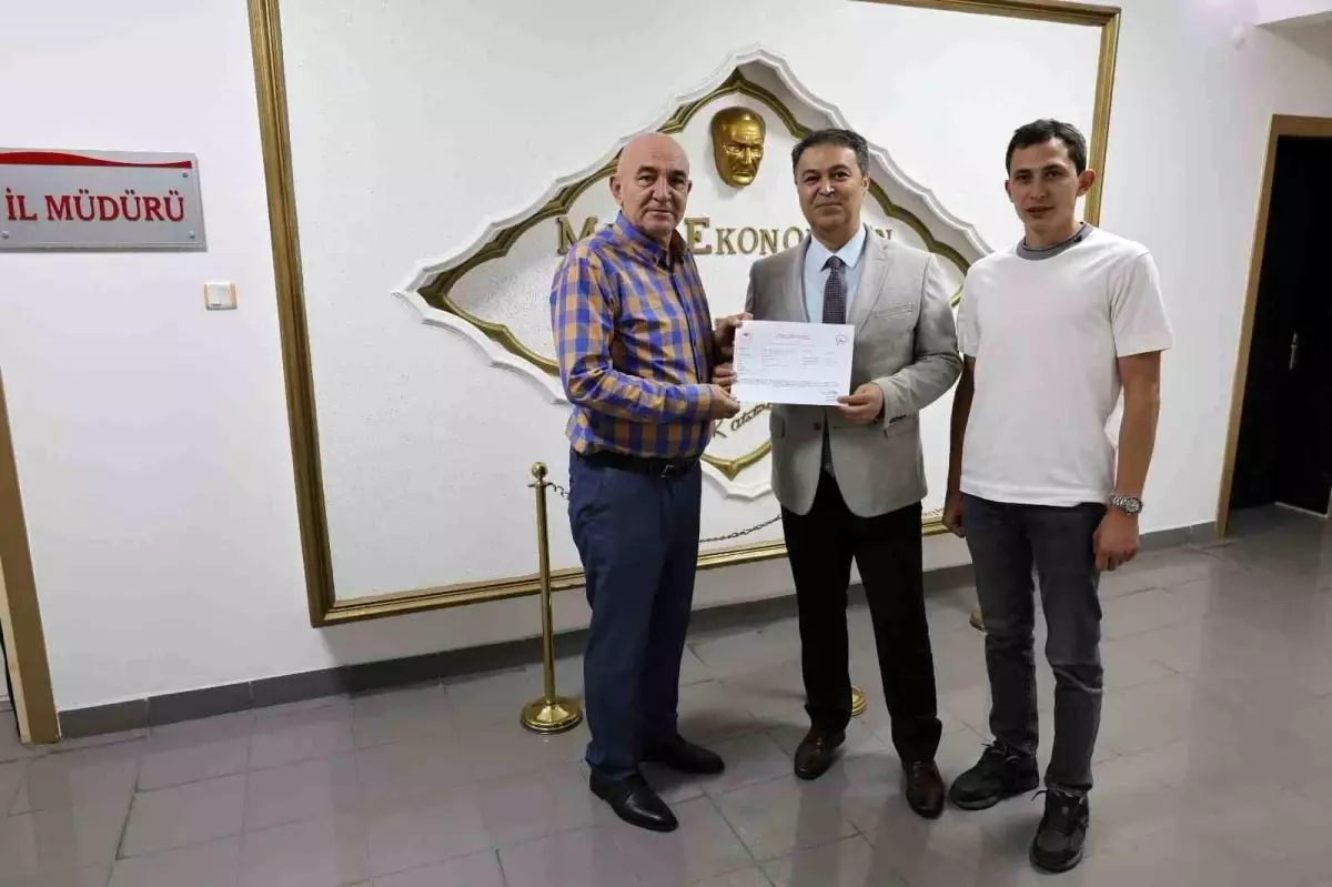 Afyonkarahisarda Hayvancilik Sektorune Hastaliktan Ari Sertifika Dagitimi Basladi