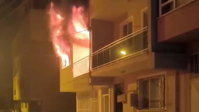 Alkollu Baba Evini Atese Verip Hayatini Kaybetti