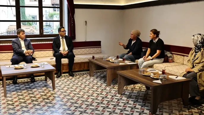Amasya Valisi Kadin Kooperatifleri ile Toplanti Duzenledi