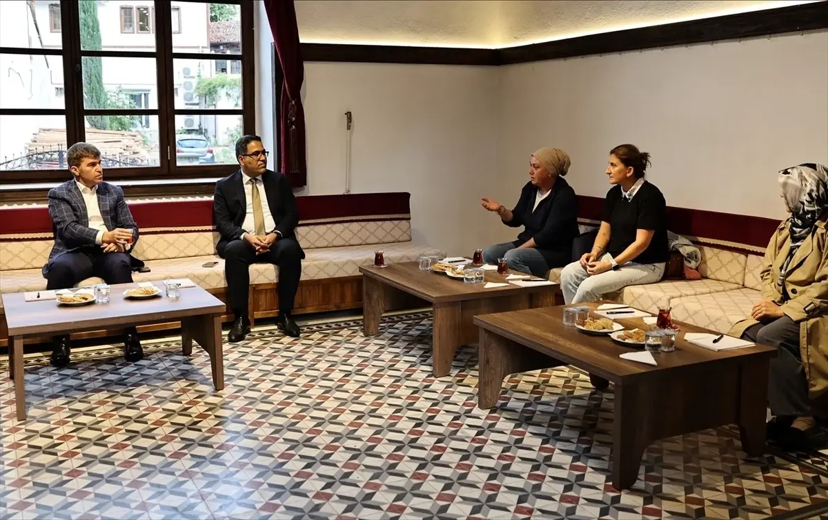Amasya Valisi Kadin Kooperatifleri ile Toplanti Duzenledi