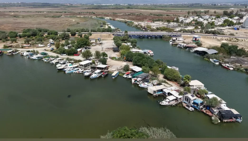 Antalya Acisu Nehrinde Kacak Yapilasma Artiyor