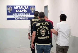Antalyada Kuyumcuya Sahte Altin Satisi 2 Gozalti