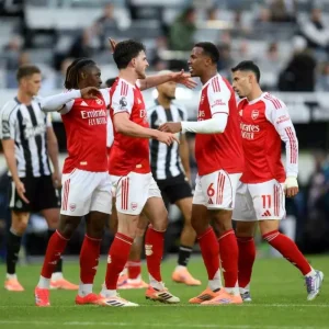 Arsenal Newcastlei Son Dakikada Gecti