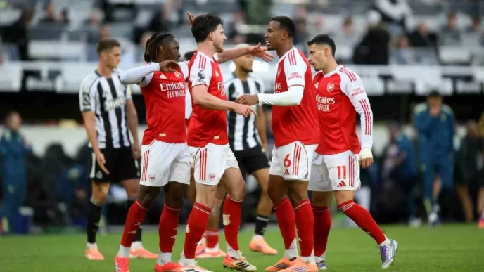 Arsenal Newcastlei Son Dakikada Gecti