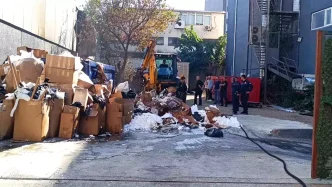 Atasehirde Fabrika Bahcesinde Yangin Haberler