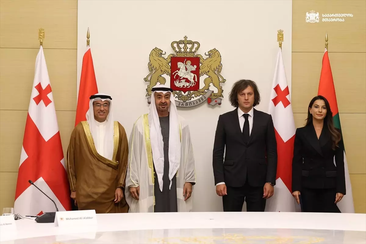 BAE Devlet Baskani Al Nahyan Gurcistani Ziyaret Etti