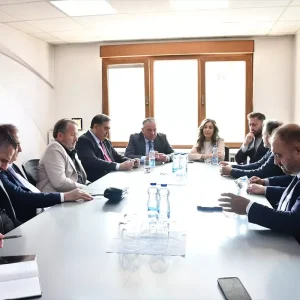 BASAM Heyeti Kosovada Yatirim Firsatlarini Inceledi