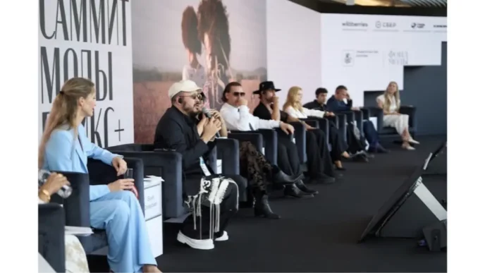 BRICS Moda Zirvesi Kuresel Moda Endustrisini Bir Araya Getirdi
