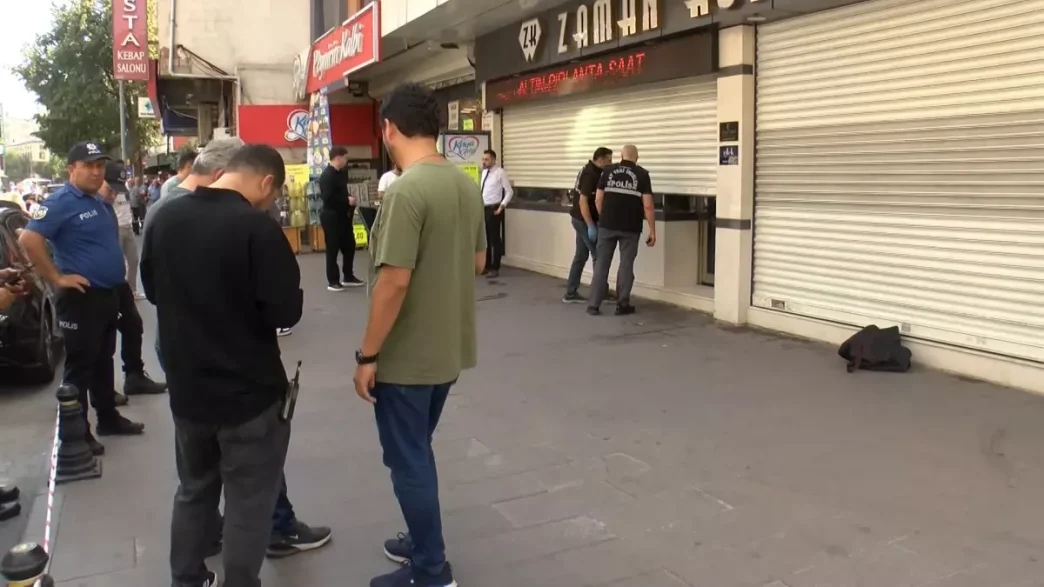Bagcilarda Kuyumcu Soyma Girisimi Haberler