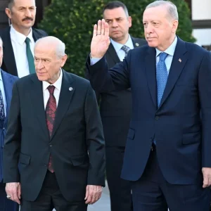 Bahceli Ahmet Turk goreve iade edilmeli Ahmet Ozer tahliye edilmeli